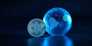 Mata uang kripto diperlihatkan sebagai bagian dari pasar keuangan global yang lebih luas